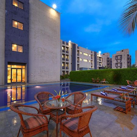 Treehouse Morina Hotel Vithalpur Ngoại thất bức ảnh