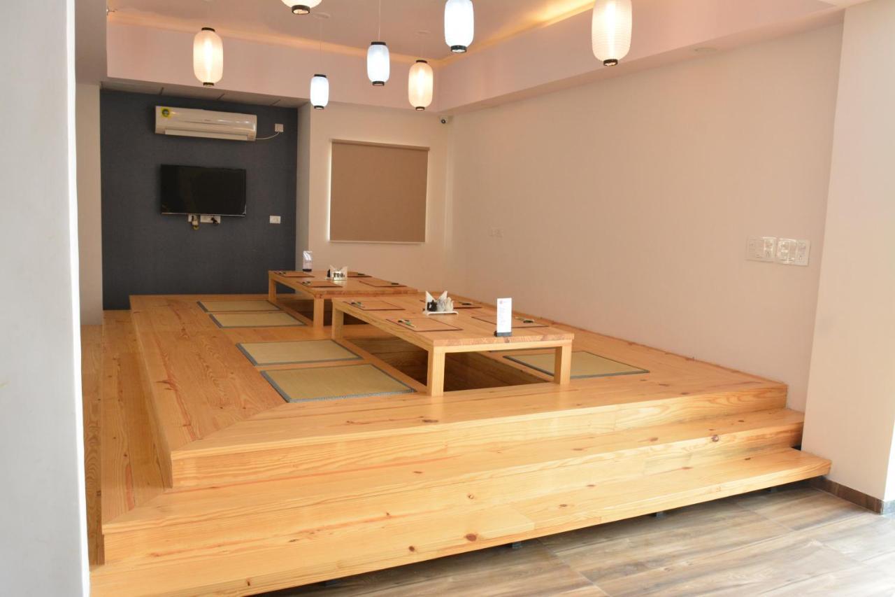 Treehouse Morina Hotel Vithalpur Ngoại thất bức ảnh